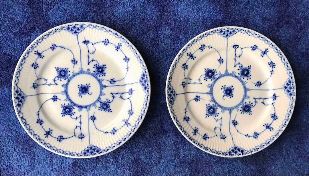 ロイヤルコペンハーゲン皿2枚　ブルーフルーテッド ハーフレース(メルカリ専用)