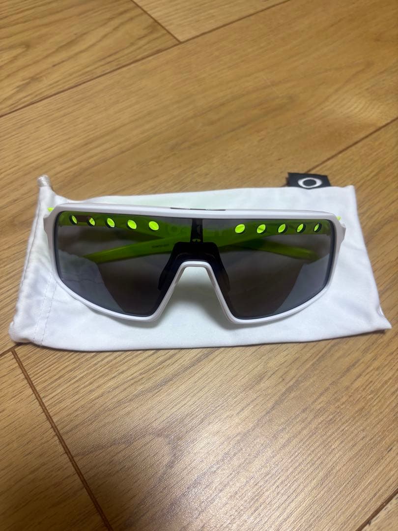 Oakley オークリー　サングラス　スートロ　PRIZM
