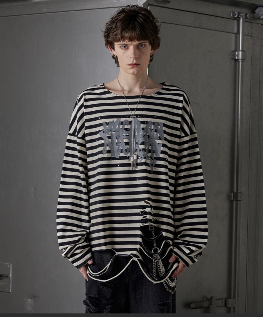 【値下げ交渉歓迎】【GRANCY】総柄ラインストーングラフィックロンT S