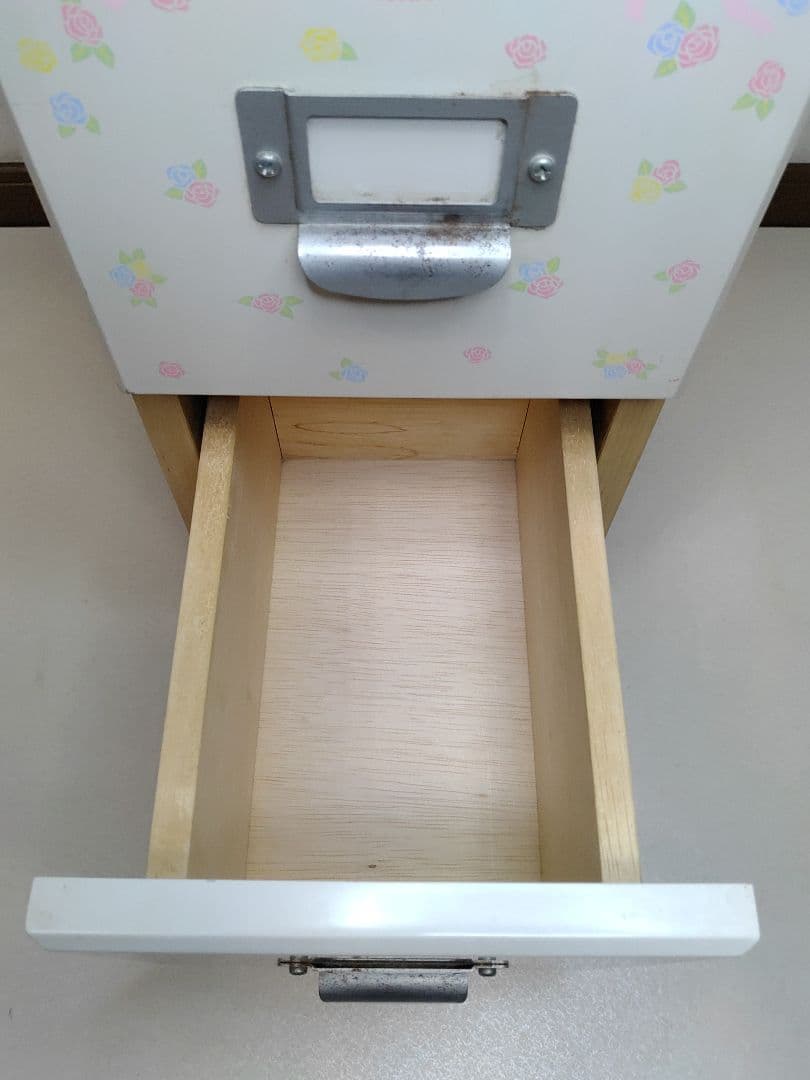 希少 Hello Kitty KT スリムチェスト ミニバラ ハローキティ