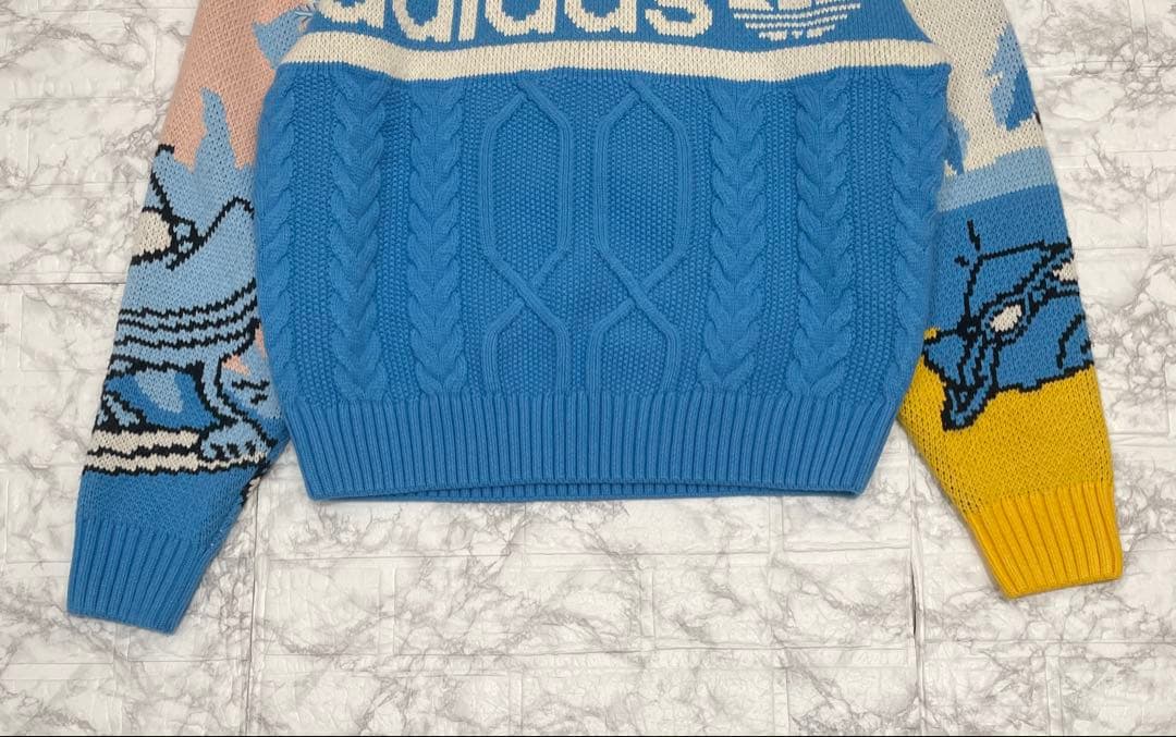 U181 Mサイズ　クリスマス セーター　ジェンダーニュートラル　アディダス