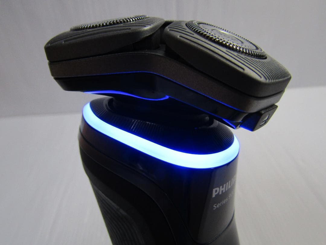 A2673 PHILIPS S9986 シェーバー 2023年