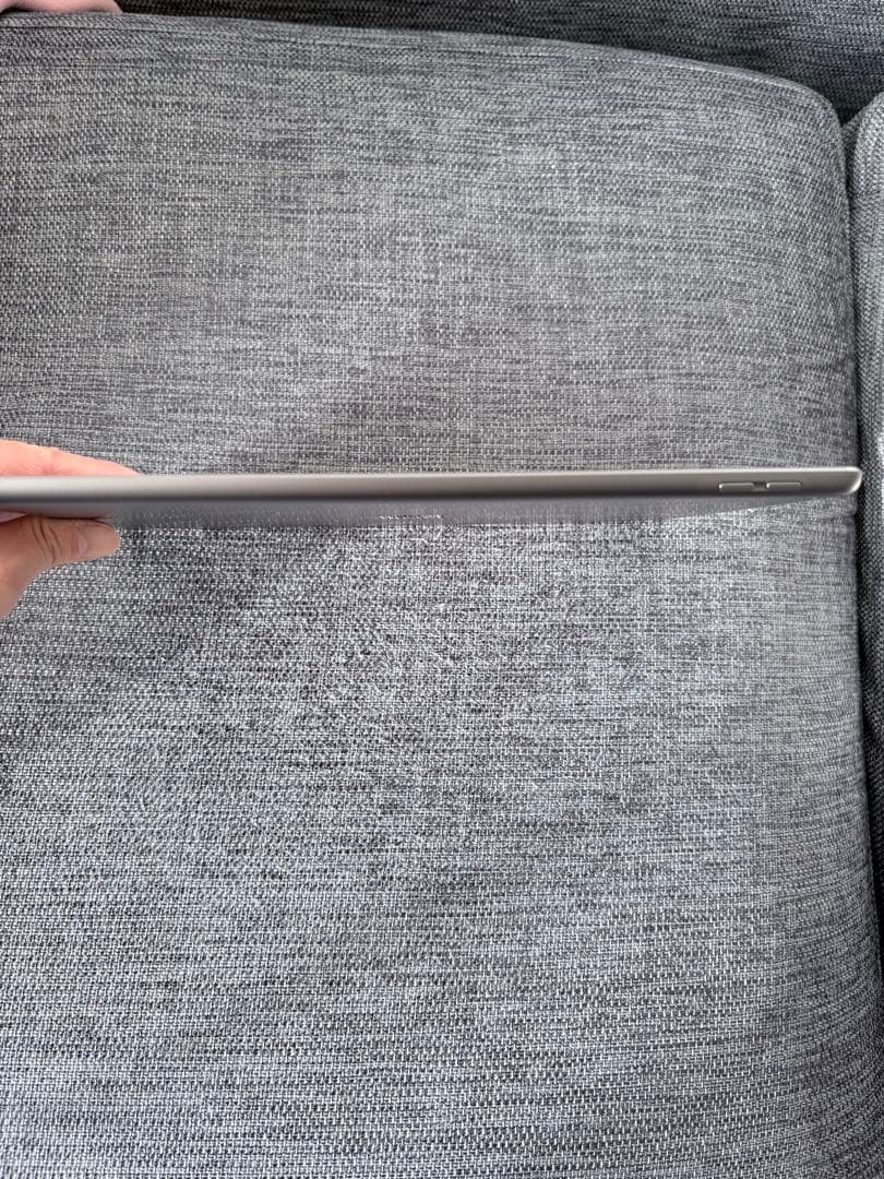 Apple iPad 第8世代 32GB Wi-Fi スペースグレイ