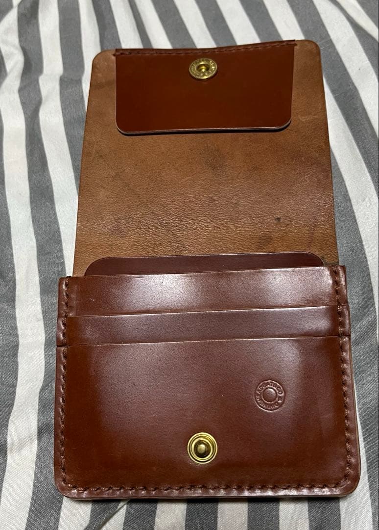 ホーウィン社製シェルコードバン　マーブルダークコニャック 折り財布