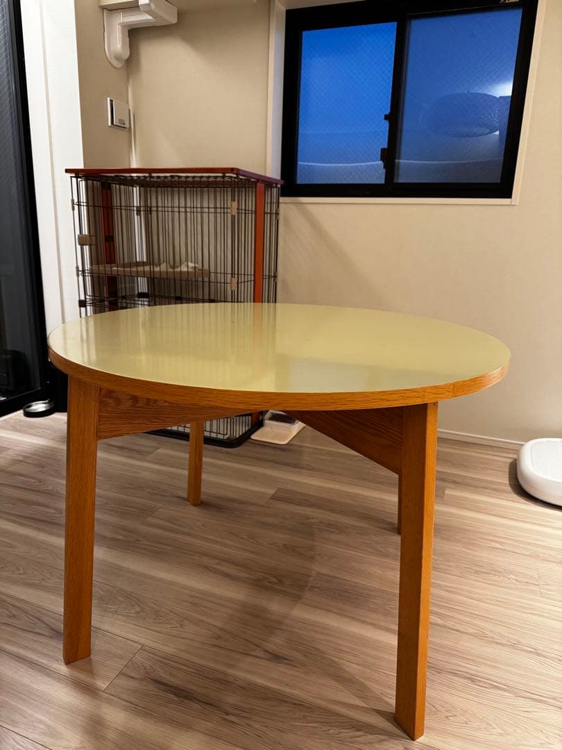 ぷ*ん様 IDEE CHAIR by Marina ラウンドテーブル 直径105