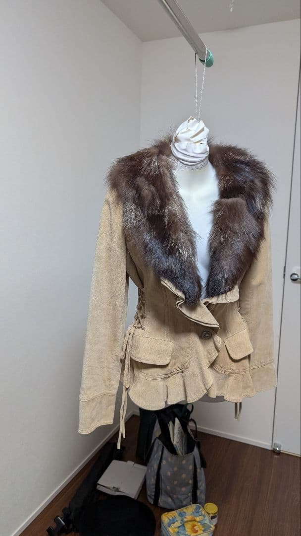 ベージュ スエード ファー襟 ジャケット
