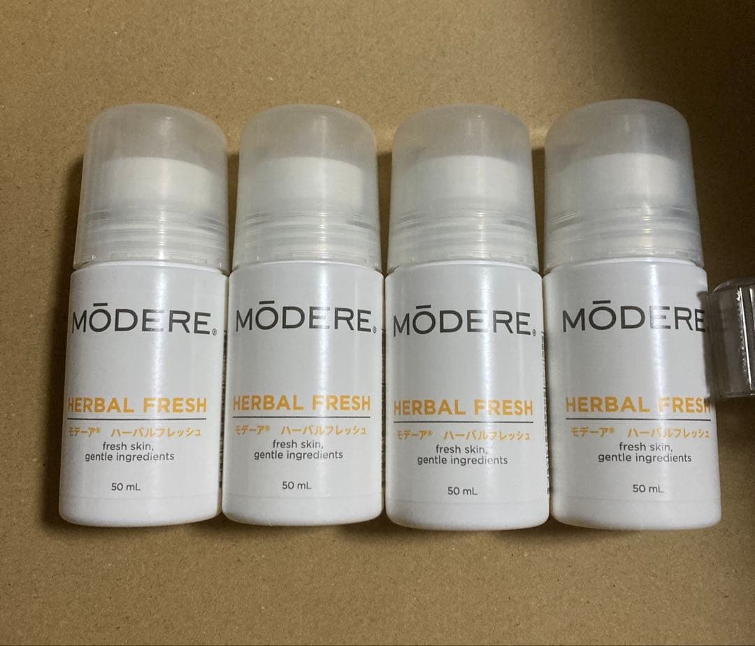 モデーア　ハーバルフレッシュ　サブデュー　制汗剤　MODERE