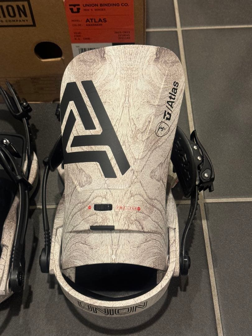 美品✨5回使用　22-23UNION ATLAS ユニオン ビンディング