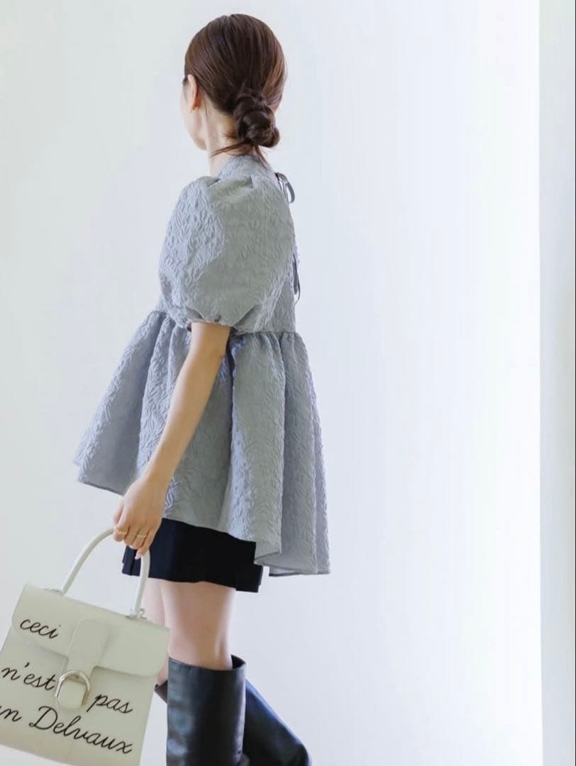 ♡新品未使用♡ブルレア　New Jacquard Blouse グレー