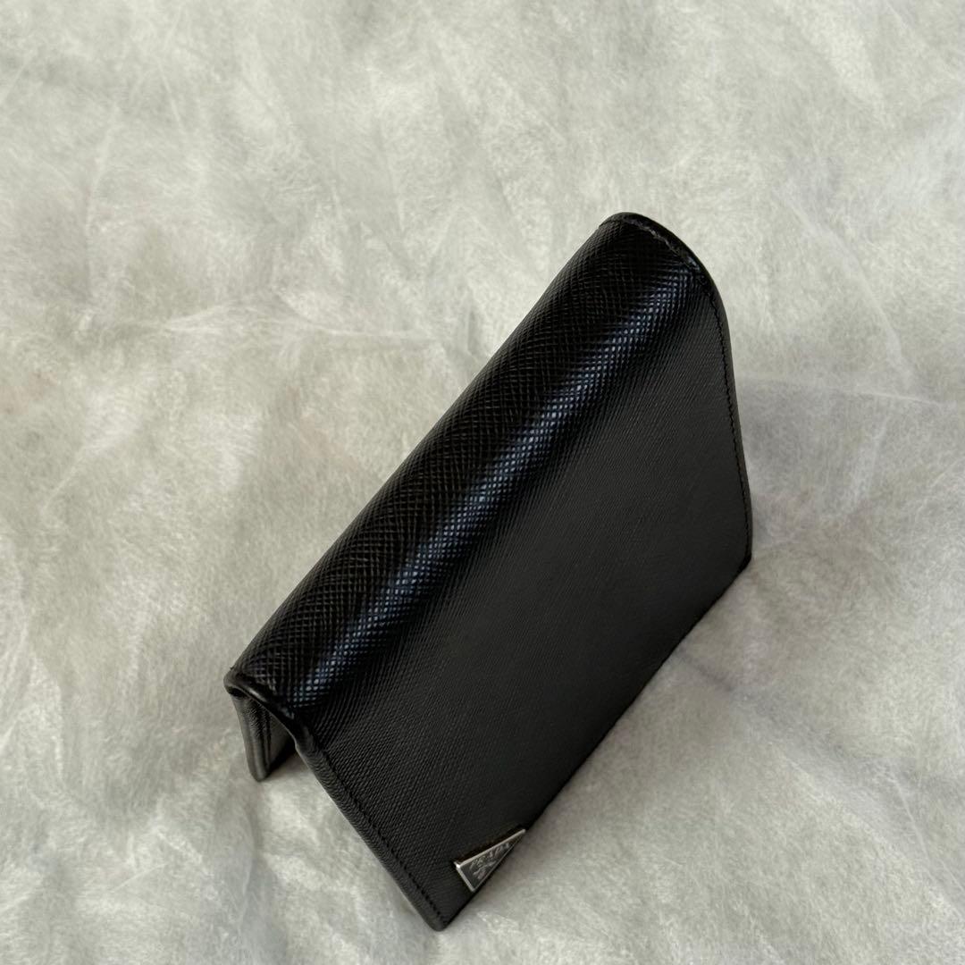 ⭐️未使用級⭐️　PRADA　サフィアーノトライアングル　二つ折り財布　ブラック