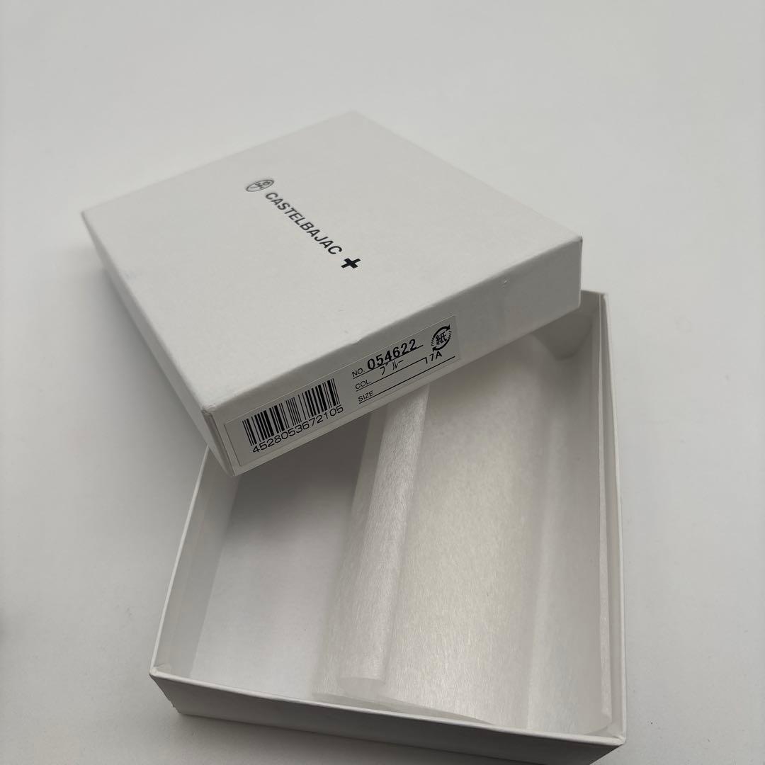 新品タグあり カステルバジャック 牛革 ２つ折り財布 人気デザイン ウプラ