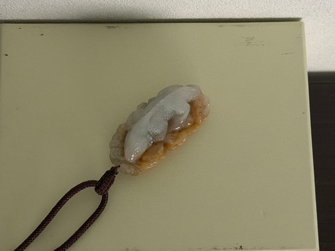 翡翠 蜥蜴 ミャンマー産　台湾購入