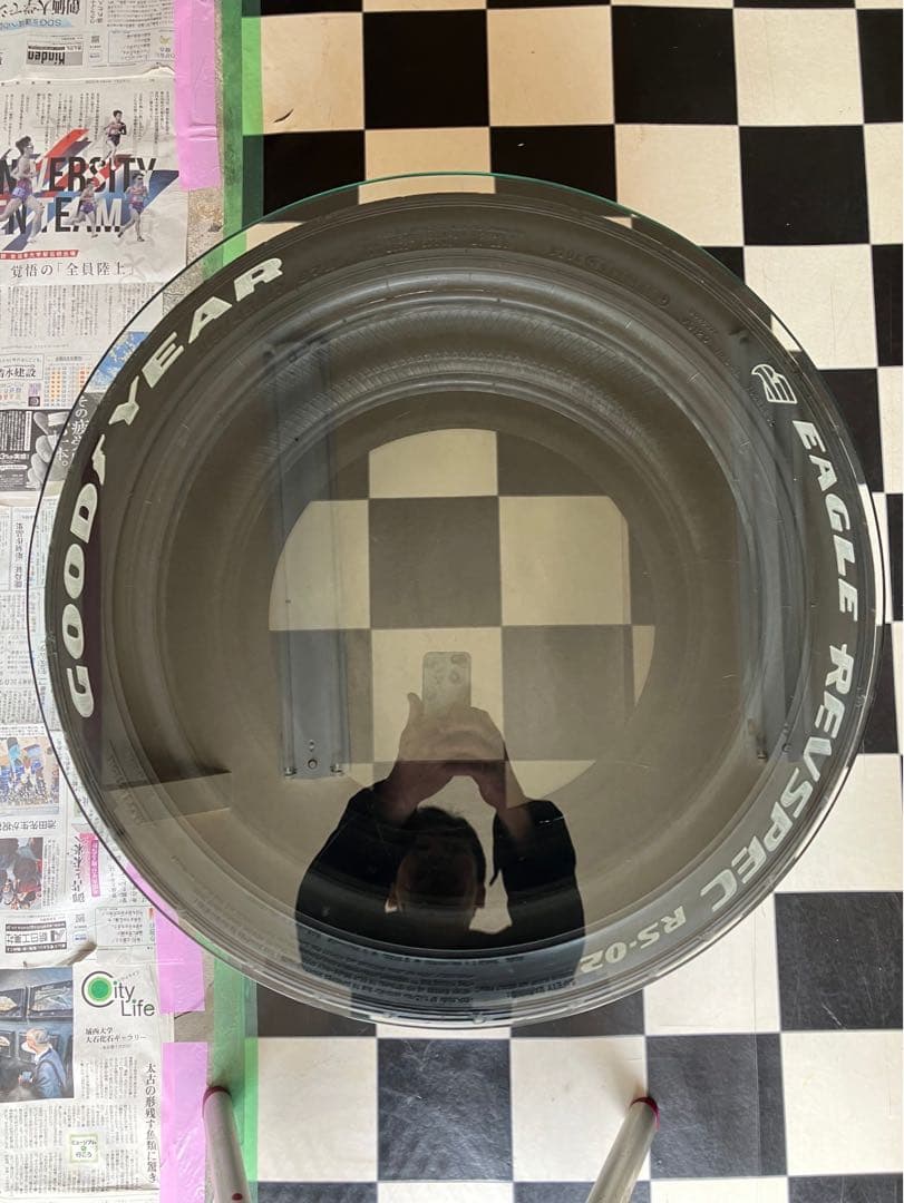 タイヤテーブルガラス付き