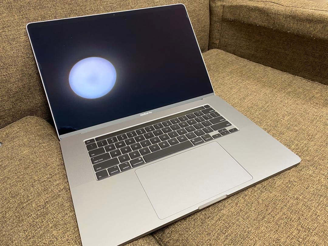 MacBook Pro 16インチ　US　i7-16GB-512 オフィス永続