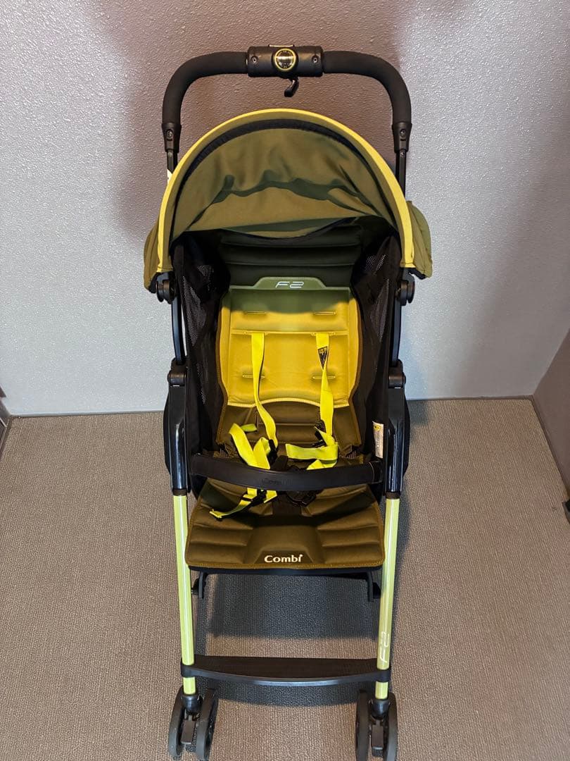Combi F2 plus　AD-300 ベビーカー　グリーン 　特典付き！