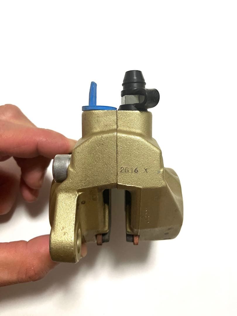 brembo 前後ブレーキキャリパー ゴールド