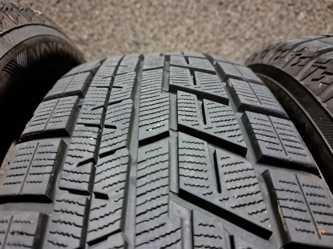 バリ山！195/65R15ゴム質良好22年製！大人気アイスガード！ 送料￥300