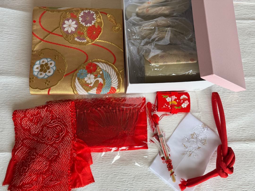 専用です★逸品　正絹綸子黒色に枝垂れ菊と貝桶文　七歳着物フルセット