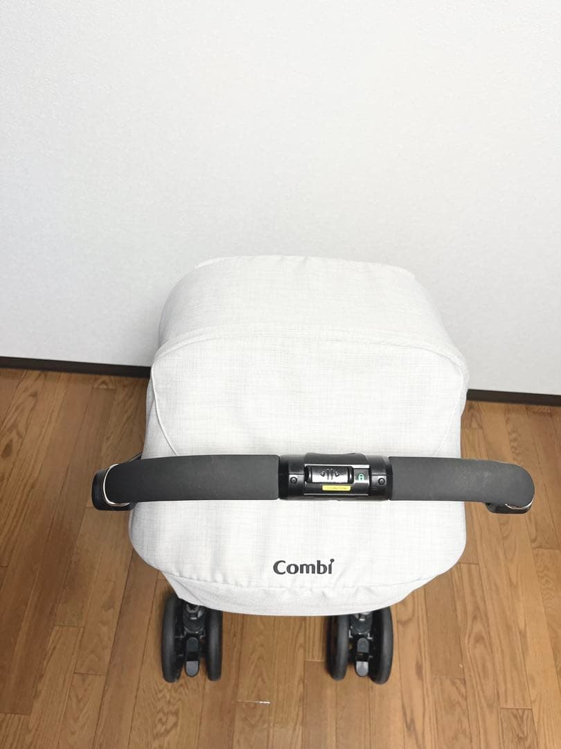 コンビ　ベビーカー　クロスゴー　4キャス　エッグショック