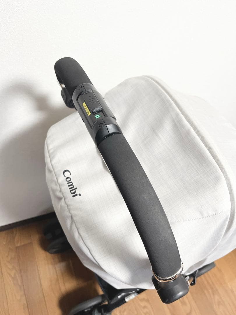 コンビ　ベビーカー　クロスゴー　4キャス　エッグショック