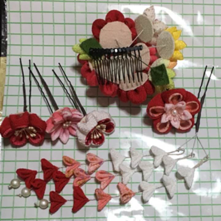 モロッコさま 専用 つまみ細工髪飾り