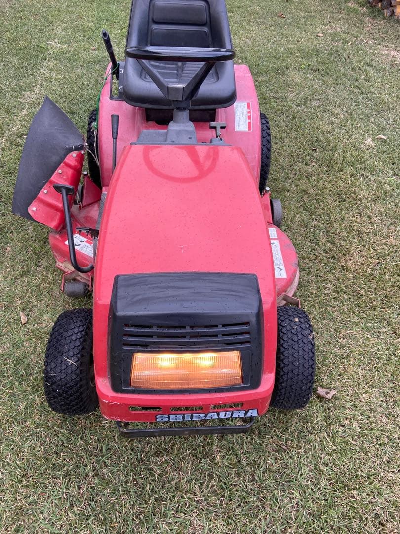 Jun72様　シバウラ　芝刈機　乗用草刈機　芝刈り機