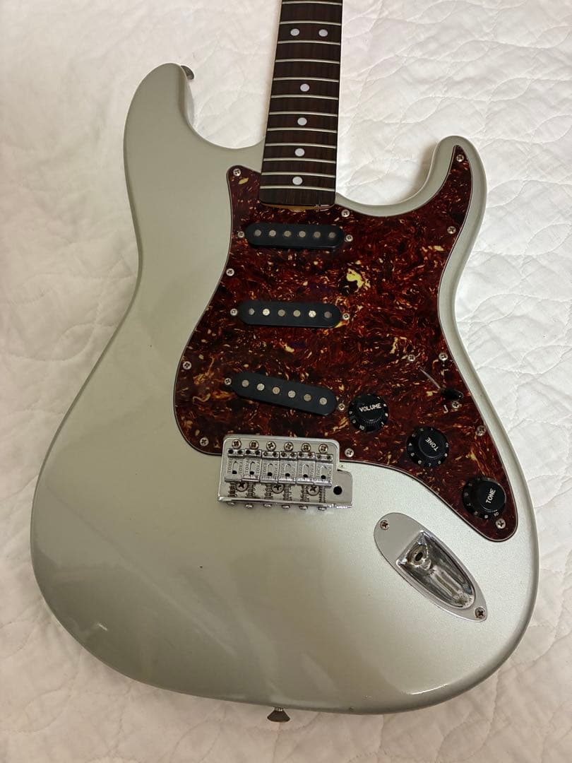 n*u様 Tokai silver star 1983年製　ストラトタイプ