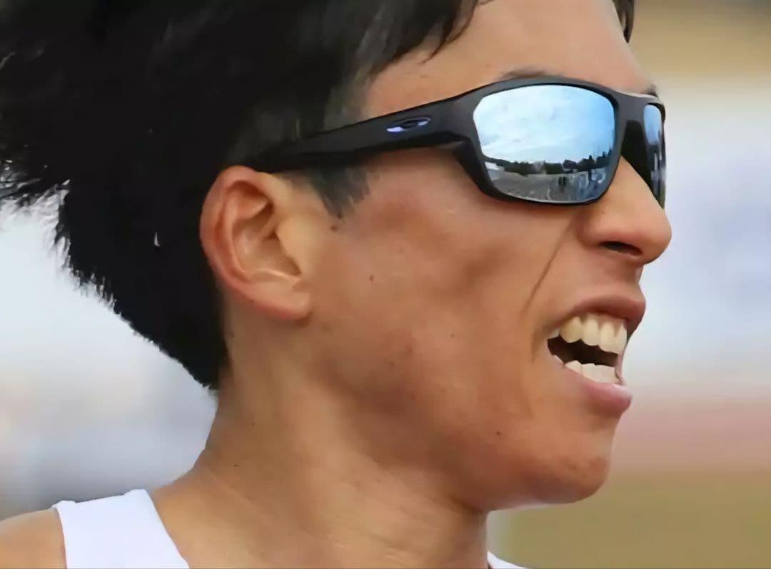 鈴木健吾選手着用モデル OAKLEY SPLIT SHOT