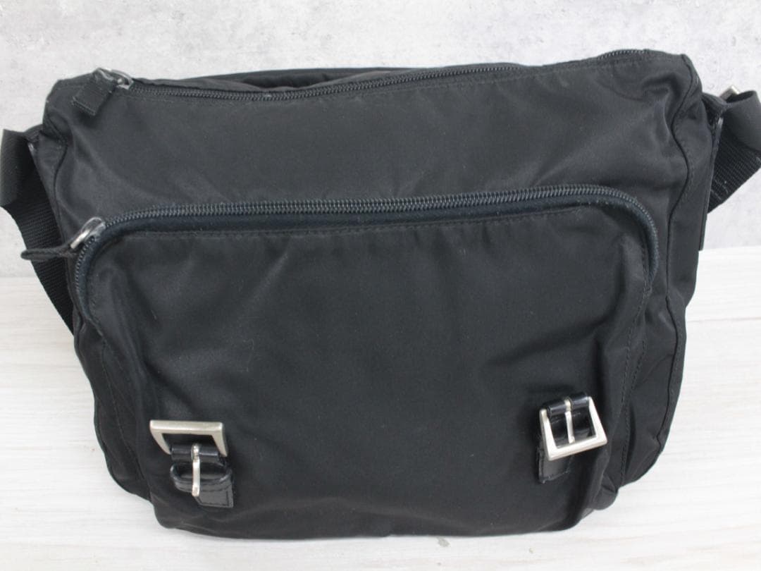 ▲PRADA/プラダ ナイロンショルダーバッグ 三角プレート メッセンジャー