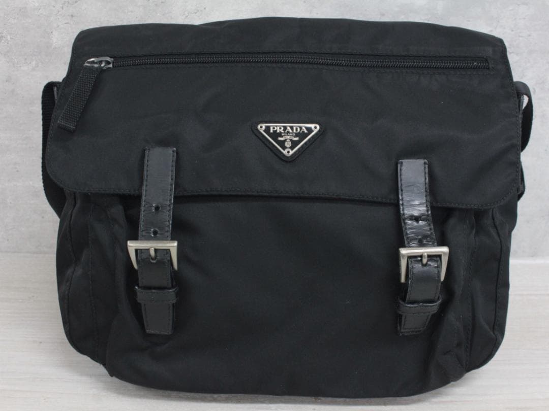 ▲PRADA/プラダ ナイロンショルダーバッグ 三角プレート メッセンジャー