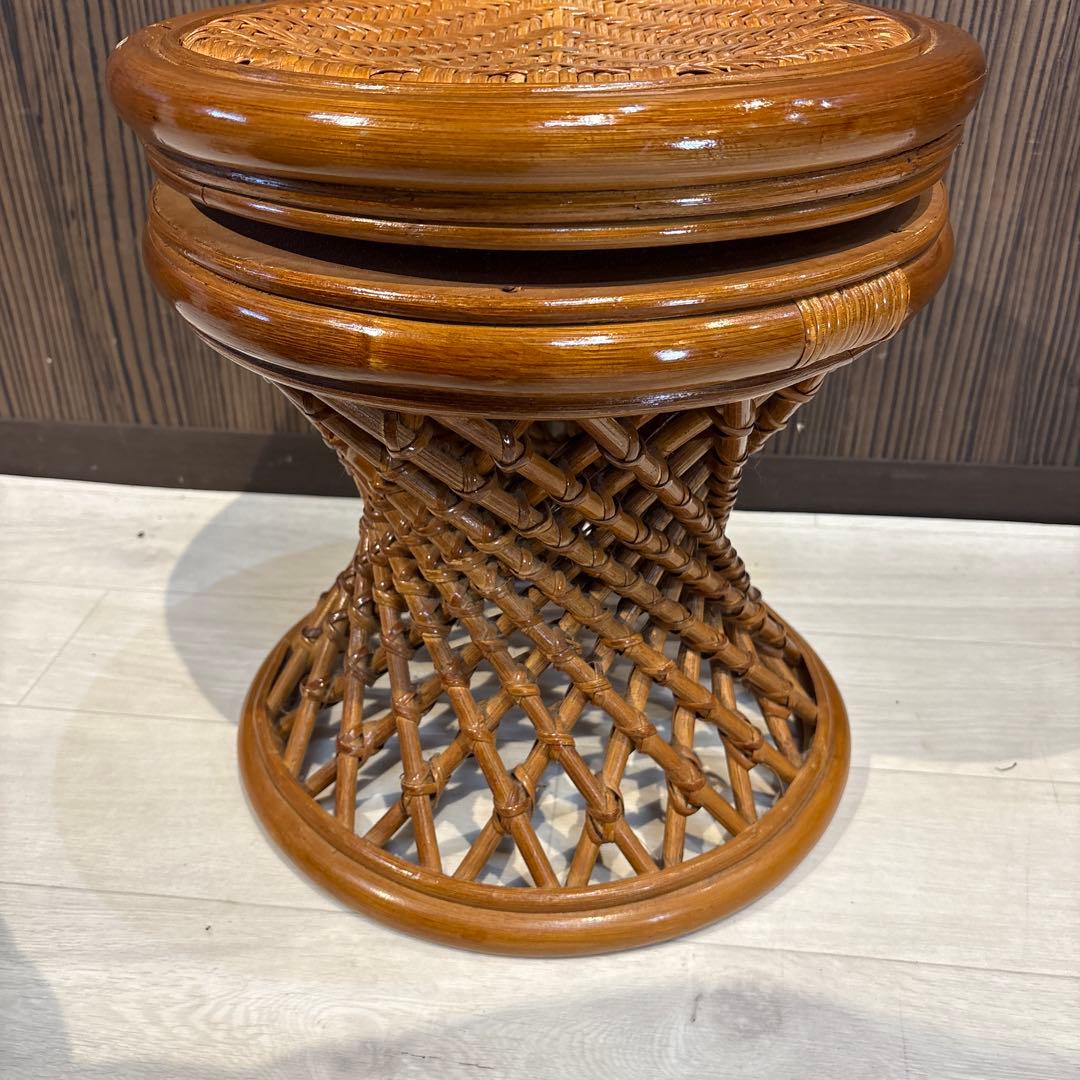 回転　ヴィンテージ 螺旋状ラタンスツール 籐 ラウンド 丸椅子 レトロ