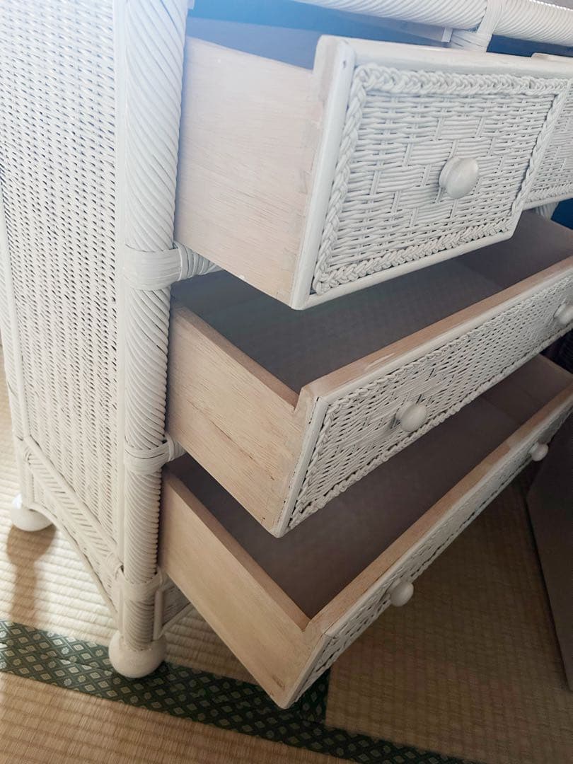 フレンチカントリーラタン　籐　3段チェスト　ホワイトラタン　丸脚　白家具　姫家具