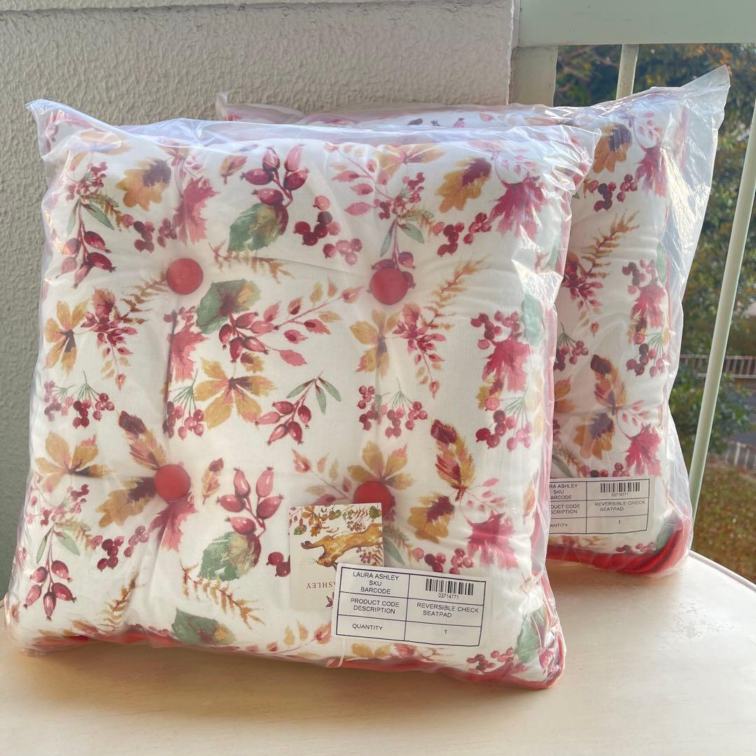 イギリス直輸入　旧ローラアシュレイ シートパッド2枚　未開封