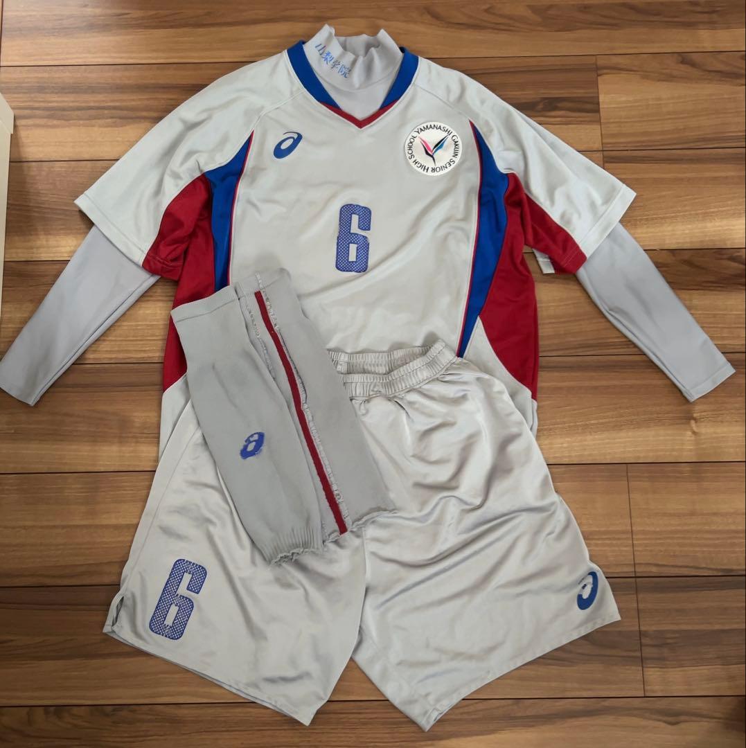 山梨学院　サッカーユニフォーム一式