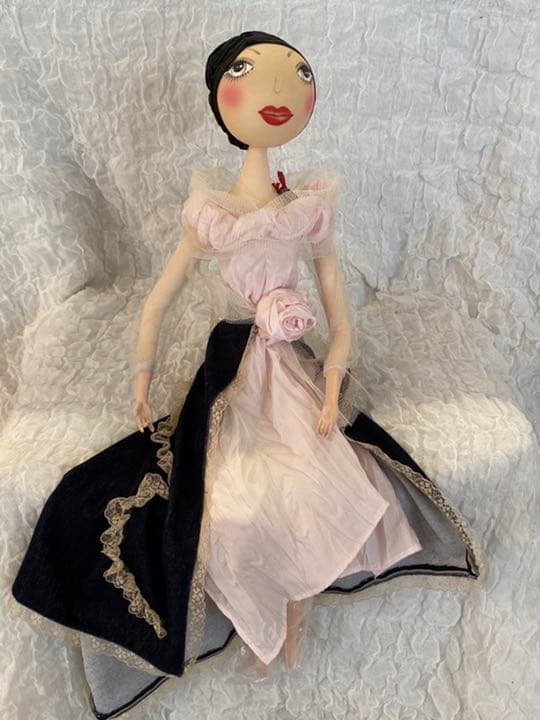 アビステ・マーグトン人形