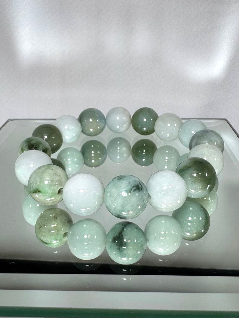 最高級糸魚川翡翠　約13mm