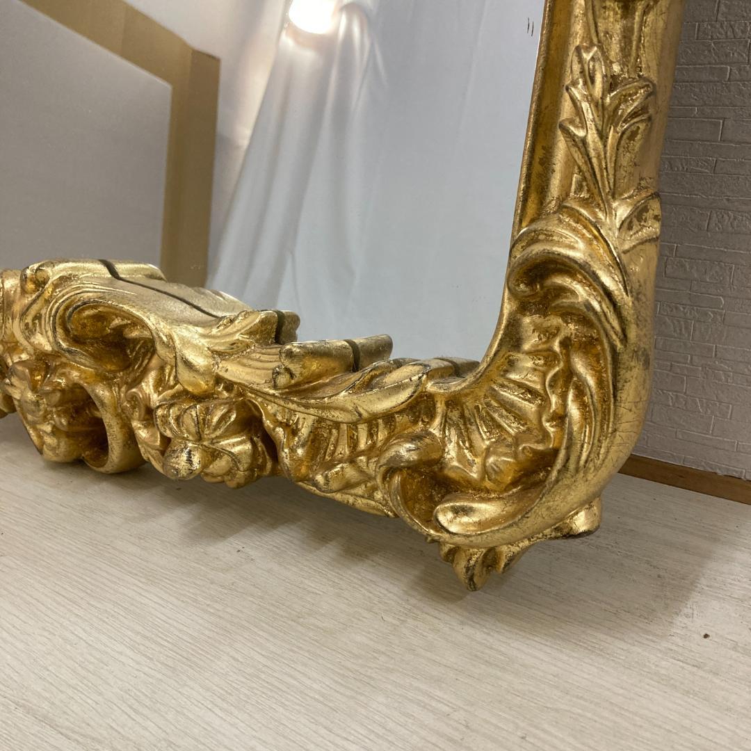 ゴールド　アンティーク調　ウォールミラー　壁掛け鏡　レリーフ　彫刻