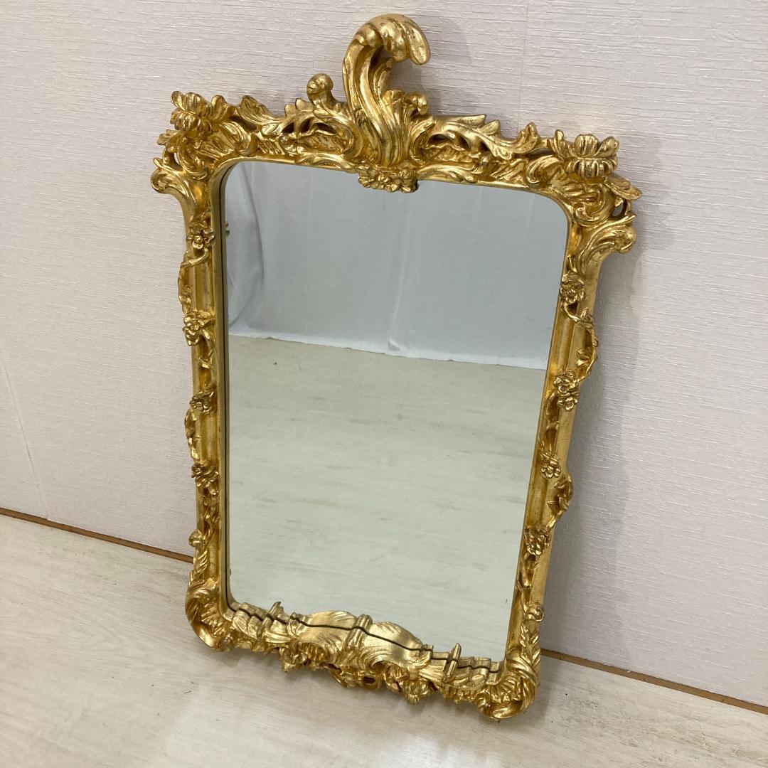 ゴールド　アンティーク調　ウォールミラー　壁掛け鏡　レリーフ　彫刻
