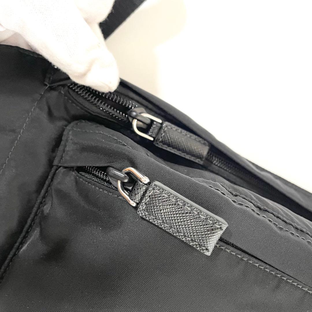 【未使用級/RFID】プラダ ボディバッグ ナイロン×サフィアーノレザー