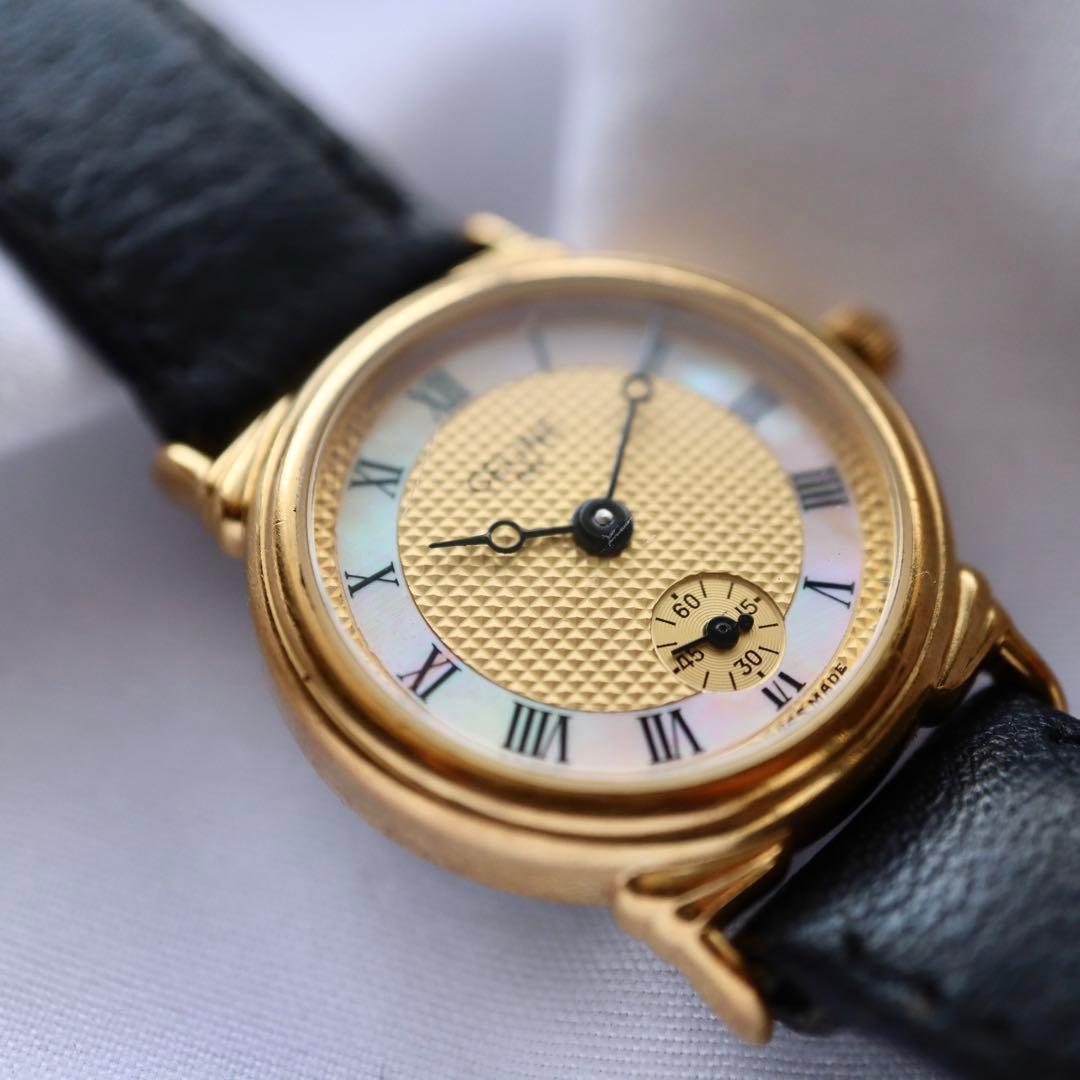 CELINE ローマン スモセコ ラウンド シェル レディース腕時計 1382