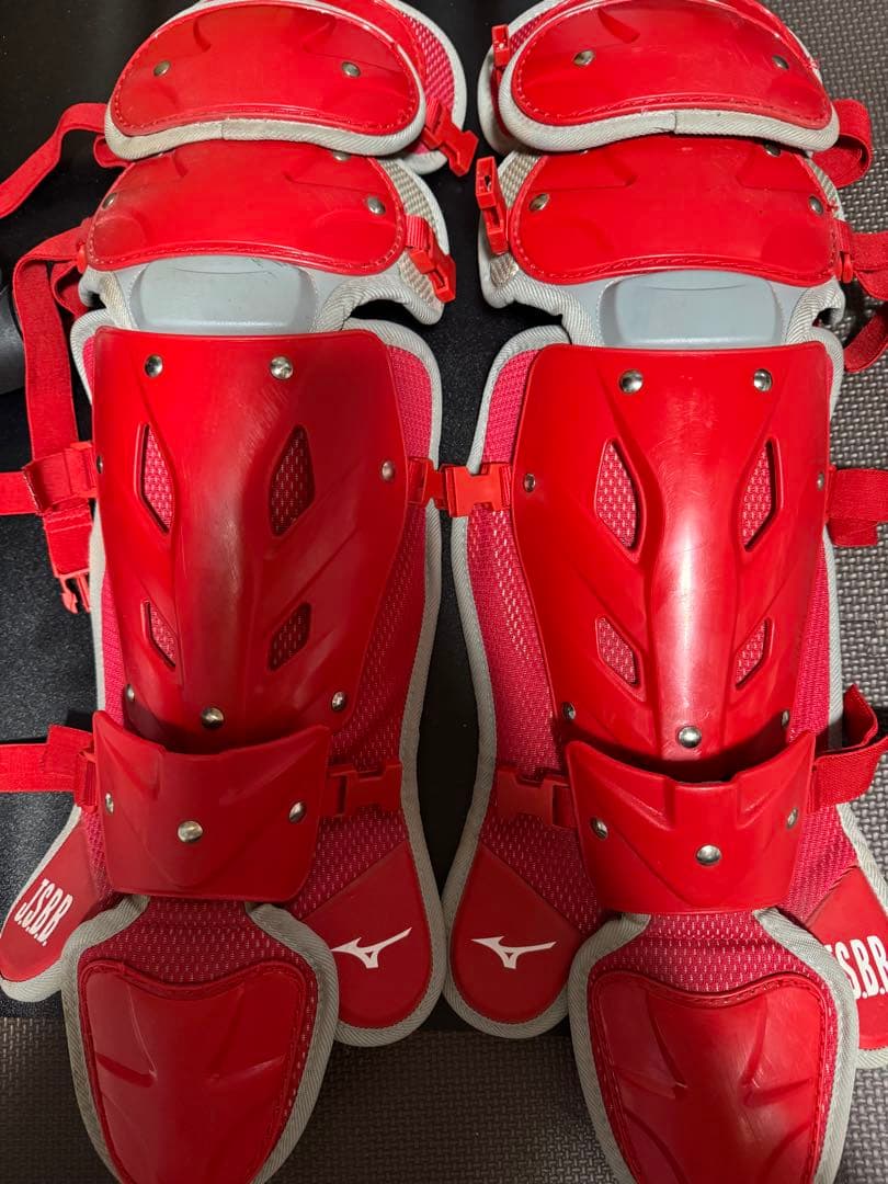 ミズノプロ　キャッチャー防具　キャッチャー　キャッチャーレガース 赤
