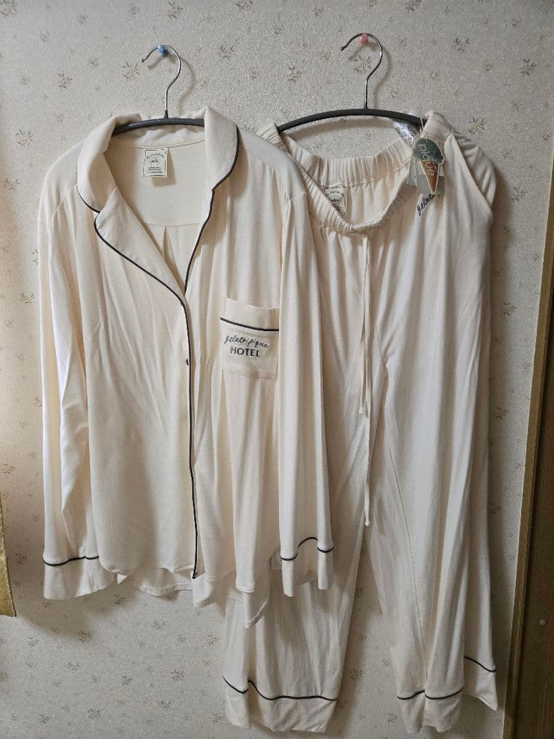 新品タグ付き ジェラートピケ シアバターモダールシャツ&ロングパンツ