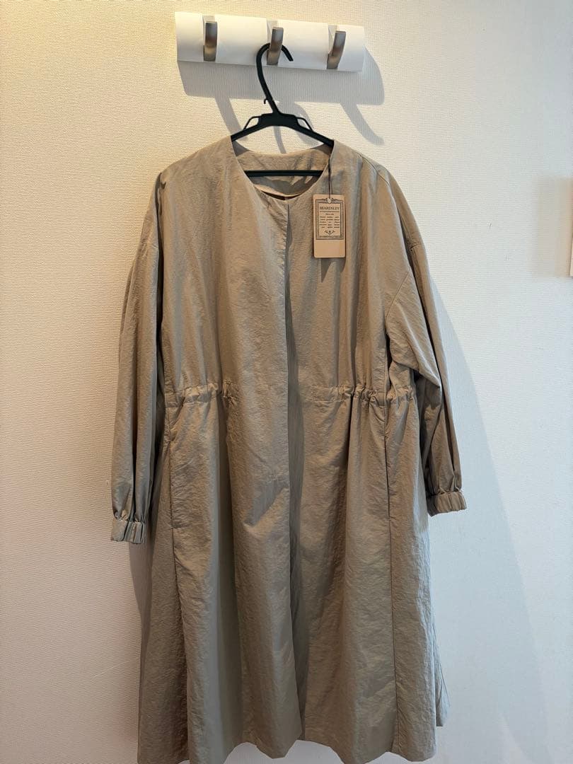 【新品】BEARDSLEYバルーン袖フレアーコート