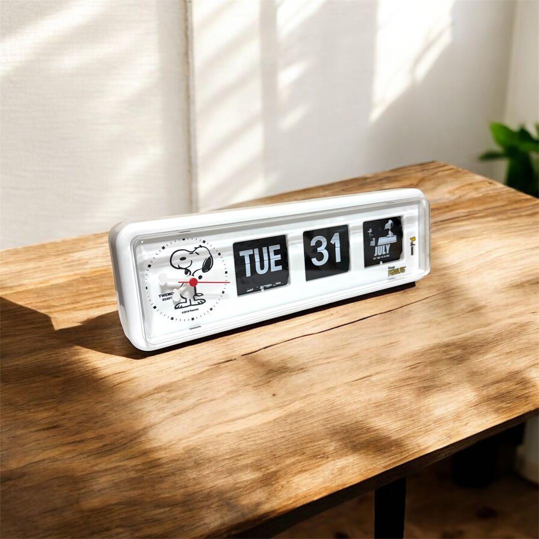 d*4様 希少★TWEMCO × PEANUTS スヌーピー パタパタ時計 BQ