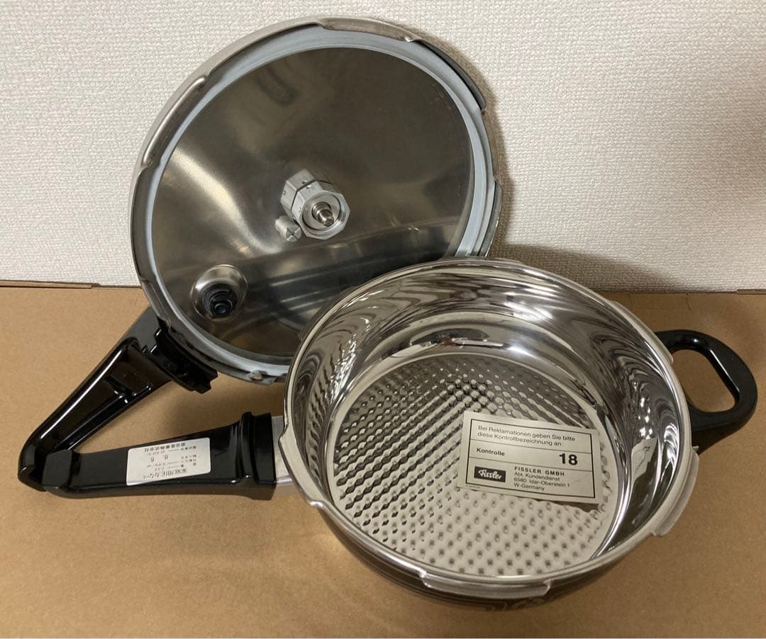 圧力鍋　フィスラー　Fissler vitavit 岩谷産業レトロ2.5L　蓋付