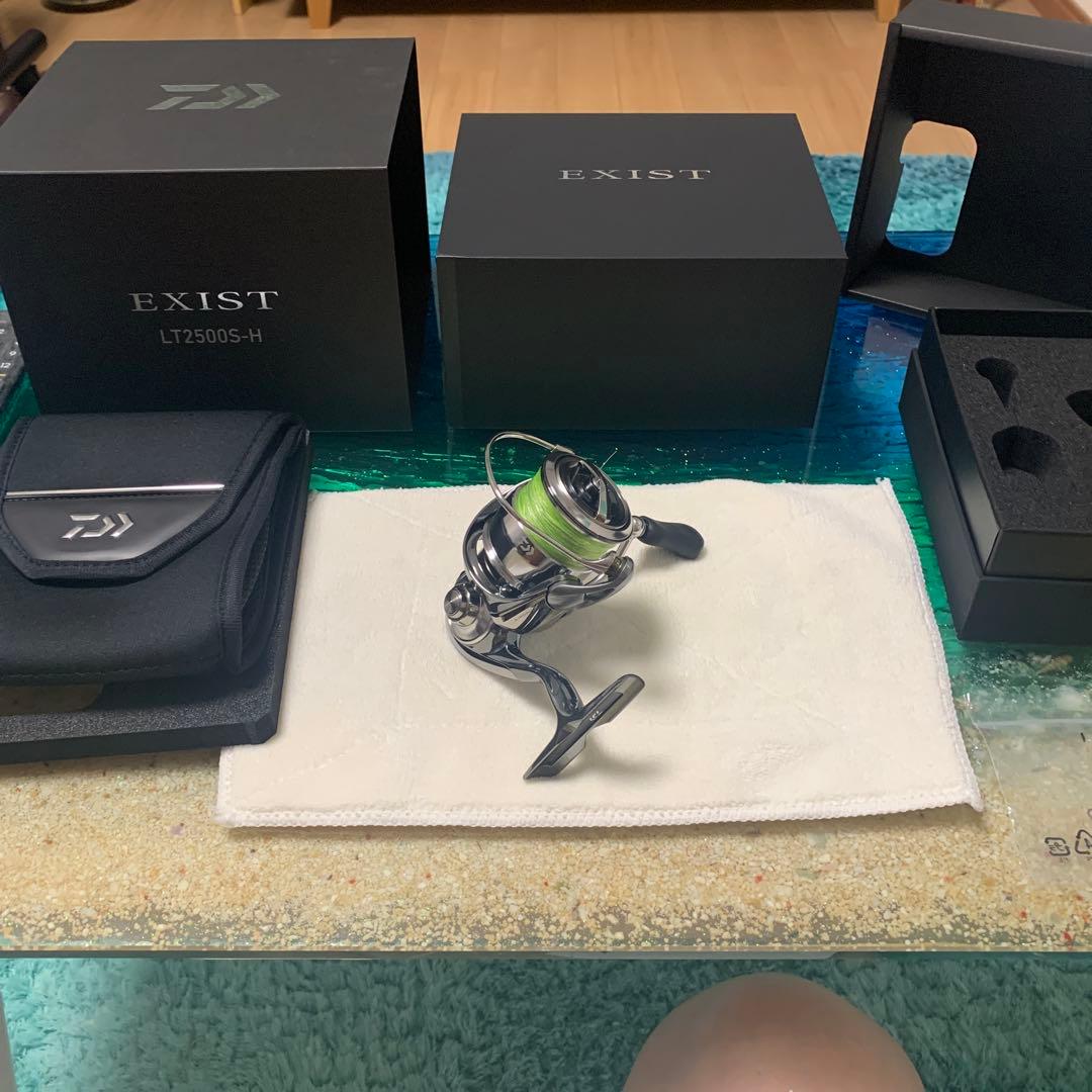 極美品ダイワDAIWA　22EXIST　LT-2500S-H