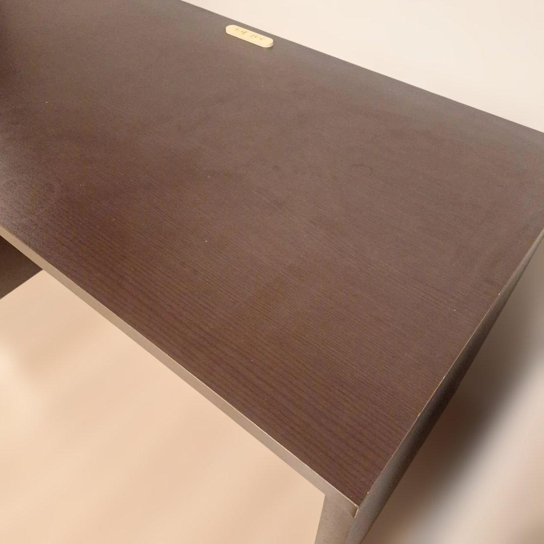 ニトリ 勉強机 2口電源ソケット付き パソコンデスク