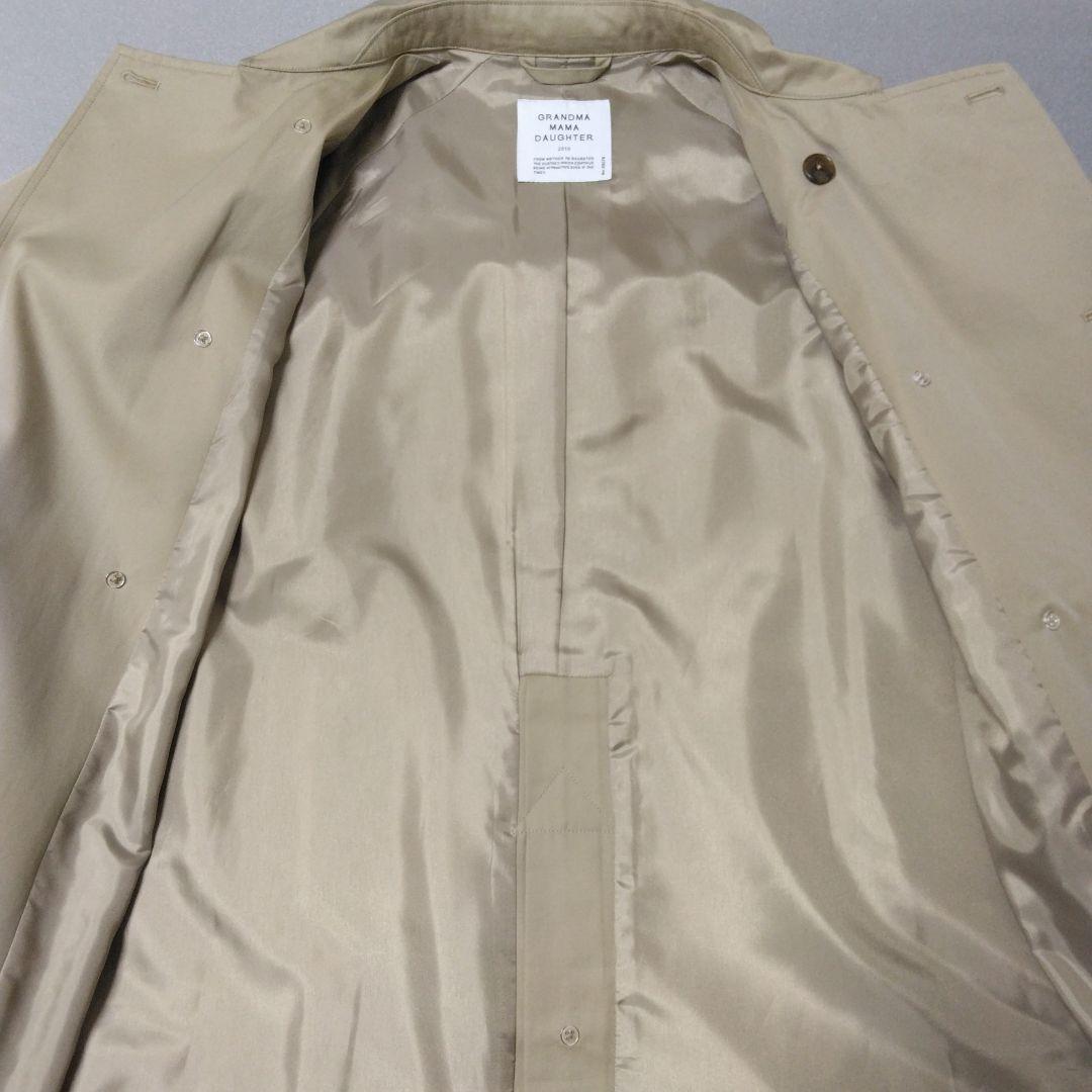 グランマ ママ ドーター コットン ギャバジン ラウンドカラー トレンチコート