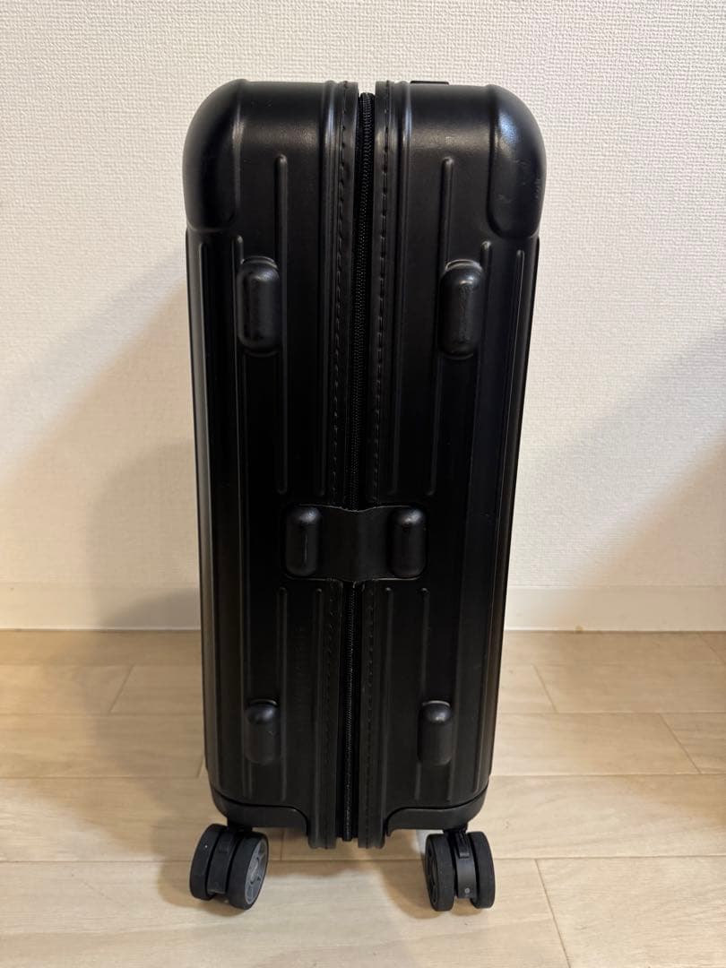rimowaリモワ サルサ マットブラック 32L 4輪　美品 マイリモワ登録済