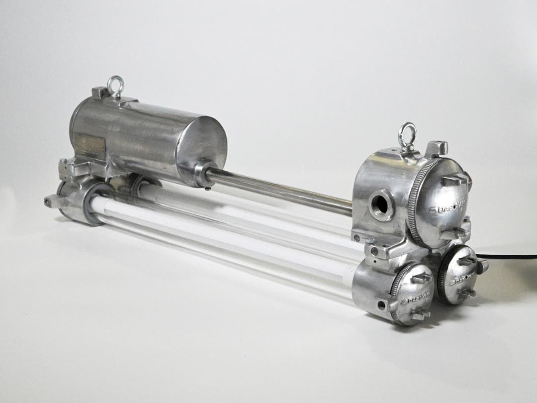 ☆ ビンテージ チューブランプ 蛍光灯 インダストリアル 工業系 3 カフェ ☆